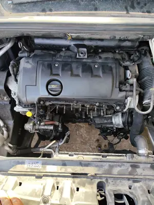 Foto de MOTOR COMPLETO PEUGEOT 308 1.6 16V (120 CV / 88 KW) referencia 5FW