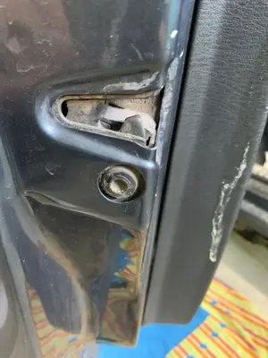Foto de CERRADURA PUERTA DELANTERA DERECHA VOLKSWAGEN PASSAT BERLINA (3B2) 1.9 TDI (110 CV / 81 KW) referencia 6X1837014C foto 5