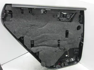 Foto de GUARNECIDO PUERTA TRASERA DERECHA PORSCHE MACAN (95BA) referencia 95B867212 foto 2