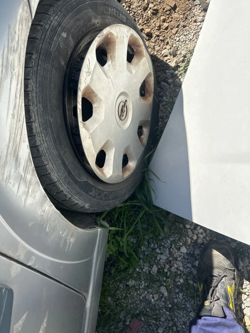 Foto de LLANTA OPEL MERIVA 1.6 16V (101 CV / 74 KW)