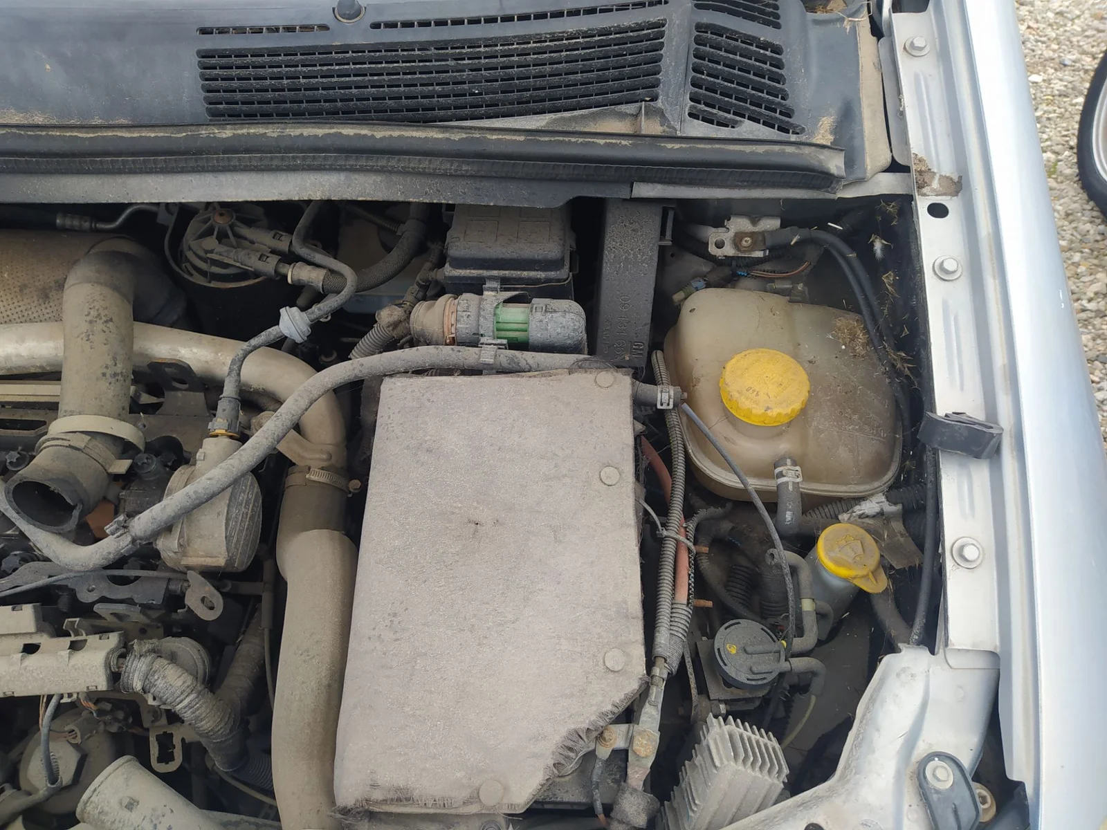Foto de CAJA FILTRO AIRE OPEL ZAFIRA A 2.0 DTI (101 CV / 74 KW)