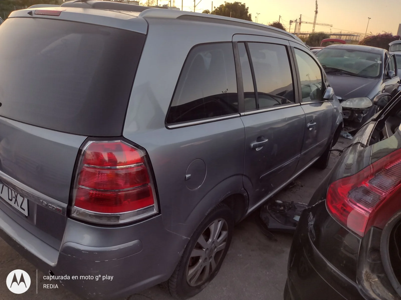 Foto de LUNA TRASERA DERECHA OPEL ZAFIRA B 1.9 16V CDTI CAT (Z 19 DTH / LRD) (150 CV / 110 KW) referencia 93184338