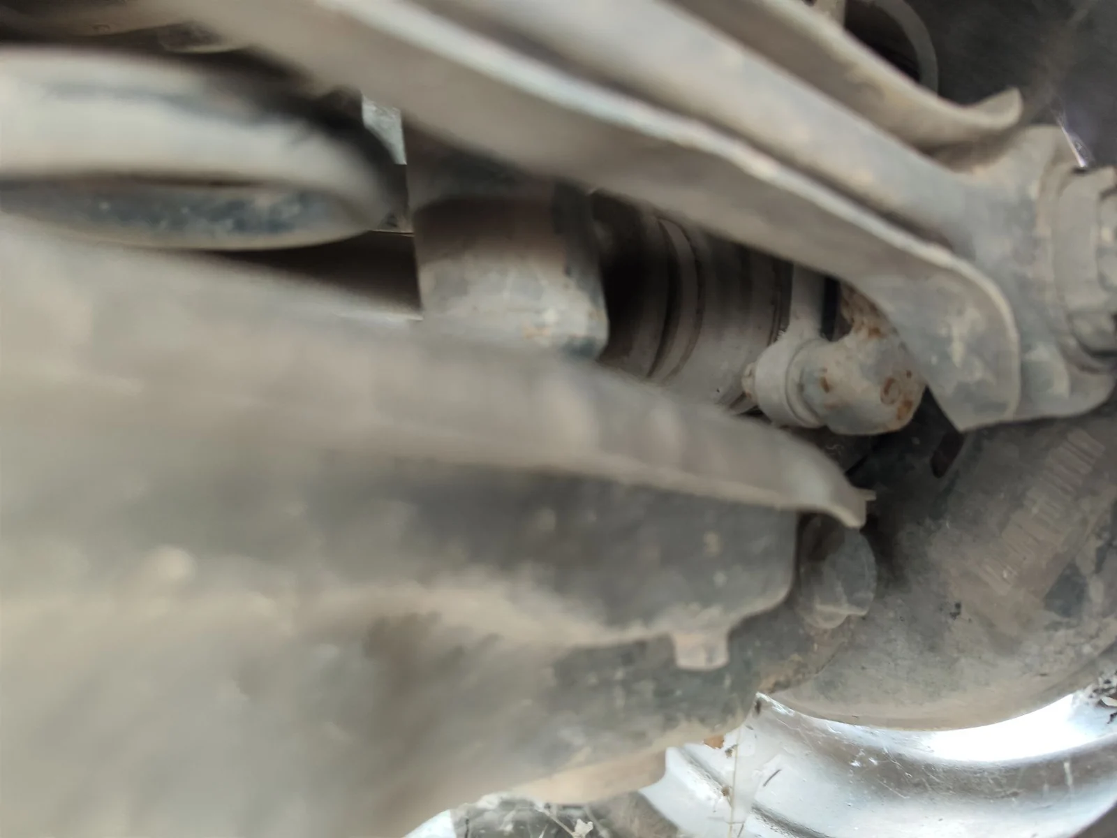 Foto de MANGUETA TRASERA DERECHA BMW SERIE 1 BERLINA (E81/E87) 2.0 16V Diesel CAT (122 CV / 90 KW)
