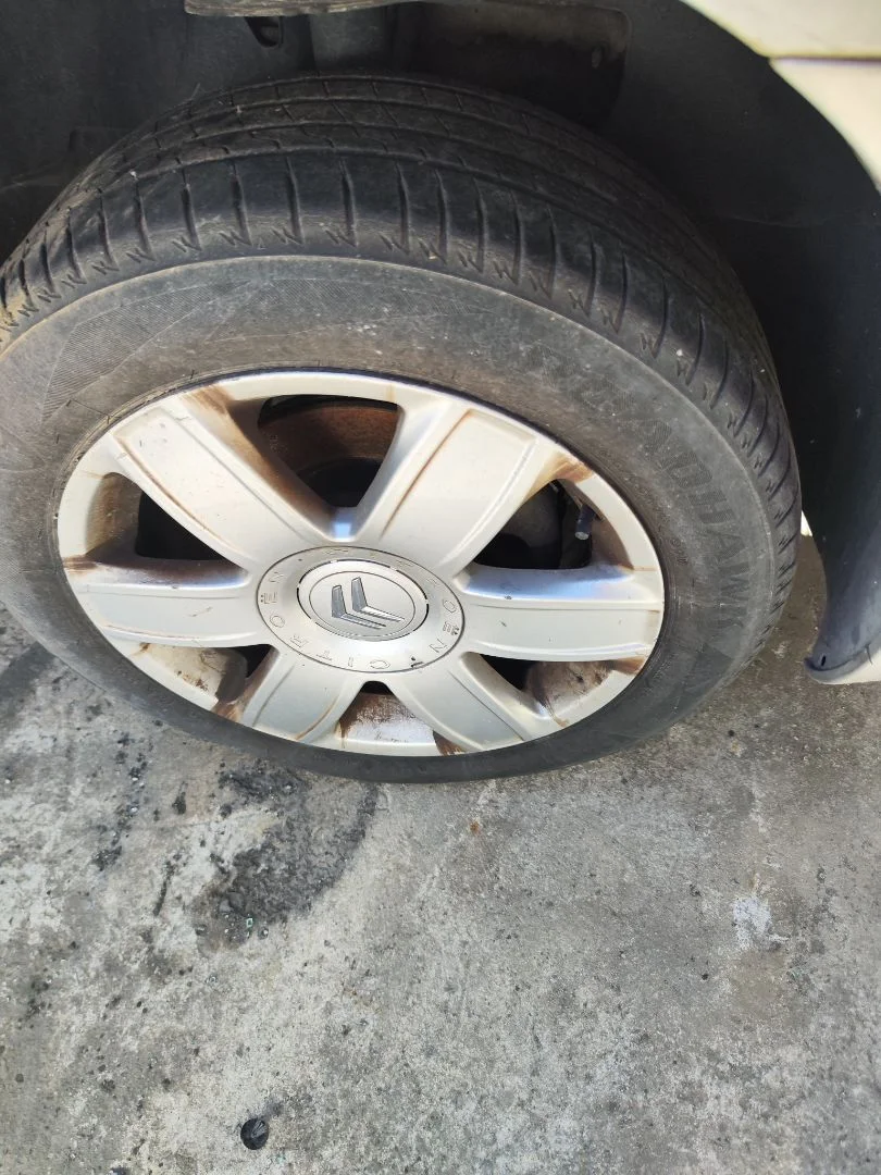 Foto de LLANTA CITROEN C4 BERLINA 1.6 16V HDi (90 CV / 66 KW)