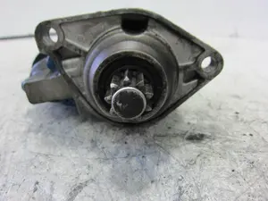 Foto de MOTOR ARRANQUE VOLKSWAGEN POLO III BERLINA (6N2) referencia 085911023A foto 4