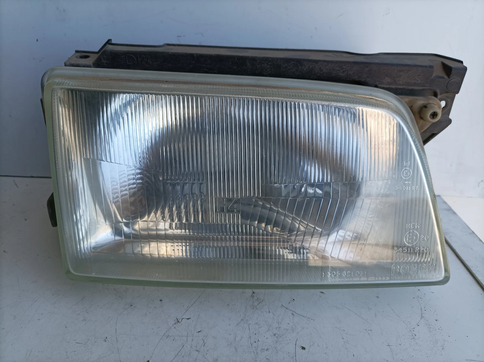 Foto de FARO DERECHO OPEL KADETT E 1.6 (75 CV / 55 KW) referencia 1305621031