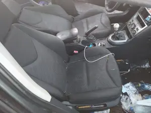 Foto de CINTURON SEGURIDAD DELANTERO DERECHO PEUGEOT 308 1.6 16V HDi (90 CV / 66 KW) referencia 8975K5