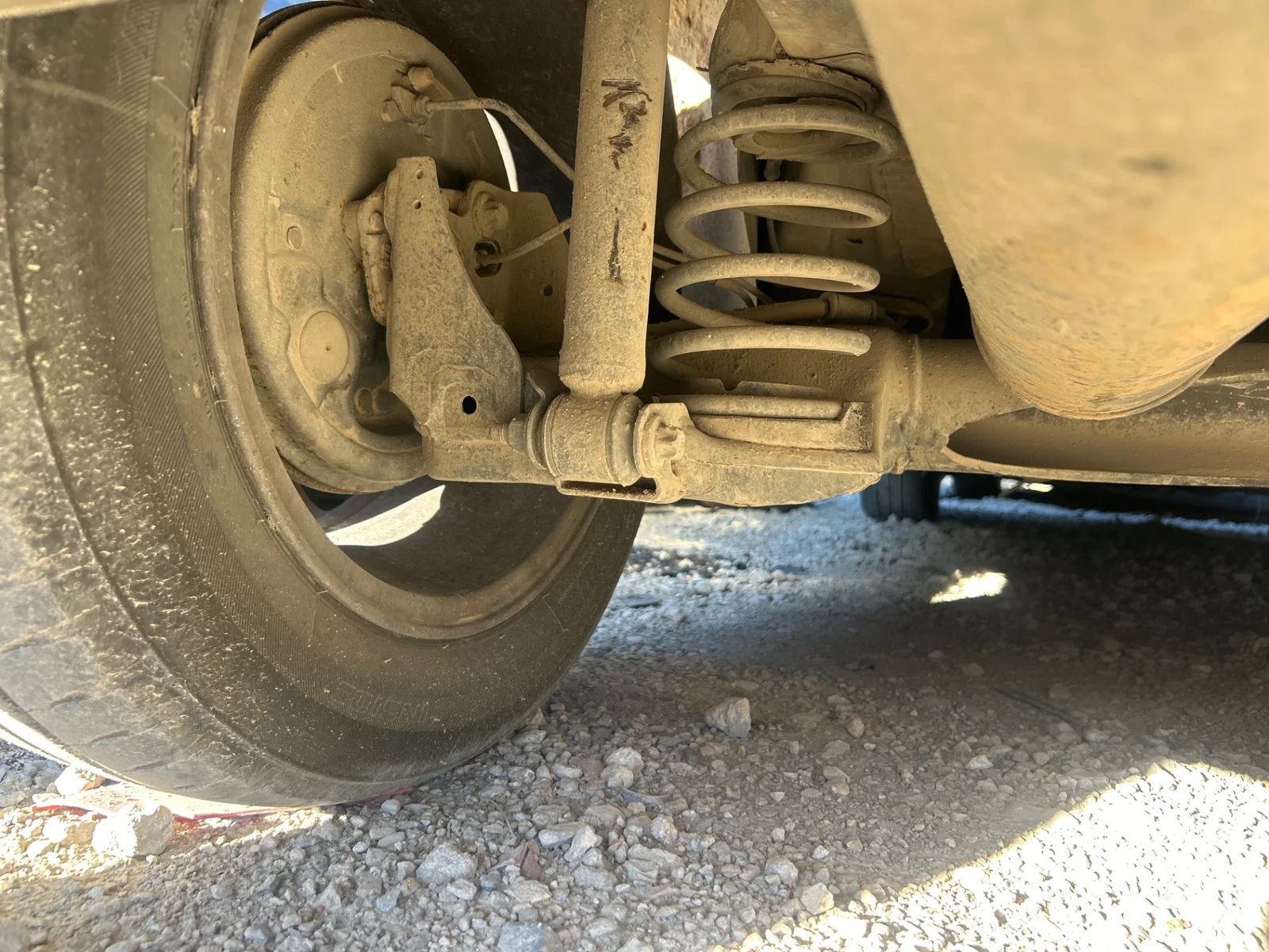 Foto de PINZA DE FRENO TRASERA DERECHA OPEL CORSA D 1.3 16V CDTI (75 CV / 55 KW)