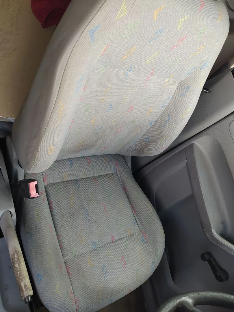 Foto de ASIENTO DELANTERO IZQUIERDO VOLKSWAGEN CADDY (2K)(02.2004) 1.9 TDI (105 CV / 77 KW)