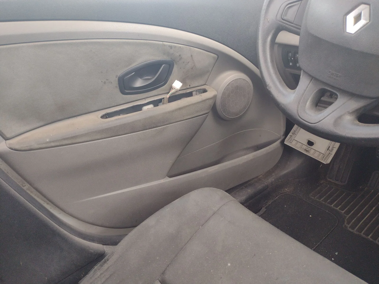 Foto de ELEVALUNAS DELANTERO IZQUIERDO RENAULT MEGANE III BERLINA 5P 1.5 dCi Diesel CAT (86 CV / 63 KW) referencia 807216718R
