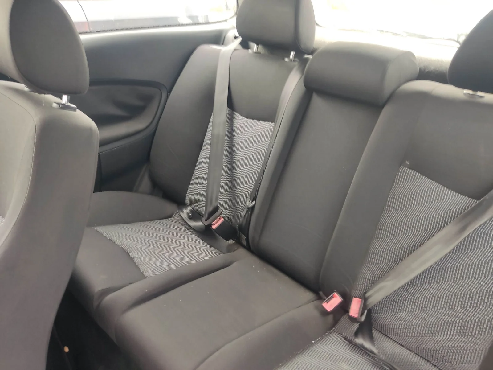 Foto de CINTURON SEGURIDAD TRASERO DERECHO SEAT IBIZA (6L1) 1.9 TDI (101 CV / 74 KW)