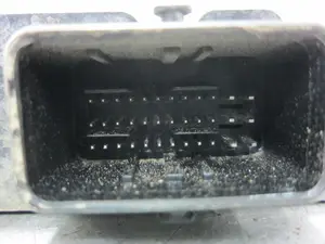 Foto de CENTRALITA MOTOR UCE PEUGEOT PARTNER (S2) 1.9 Diesel (69 CV / 51 KW) referencia 9650359580 foto 2