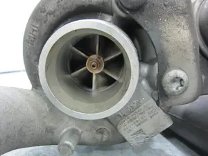 Foto de TURBOCOMPRESOR PORSCHE PANAMERA (TIPO 970) referencia 94812302671 foto 4