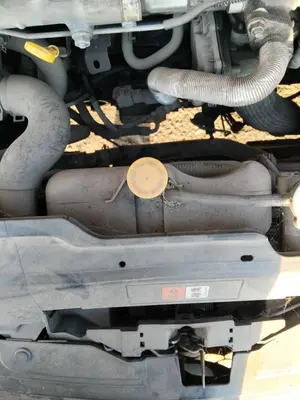 Foto de DEPOSITO EXPANSION MAZDA 6 BERLINA (GH) 2.2 Turbodiesel CAT (163 CV / 120 KW) referencia L327-15-351B