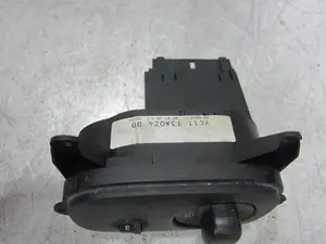 Foto de MANDO LUCES FORD TRANSIT FURGÓN MEDIO (FY) 2.4 TDE CAT (90 CV / 66 KW) referencia YC1T13A024 foto 3