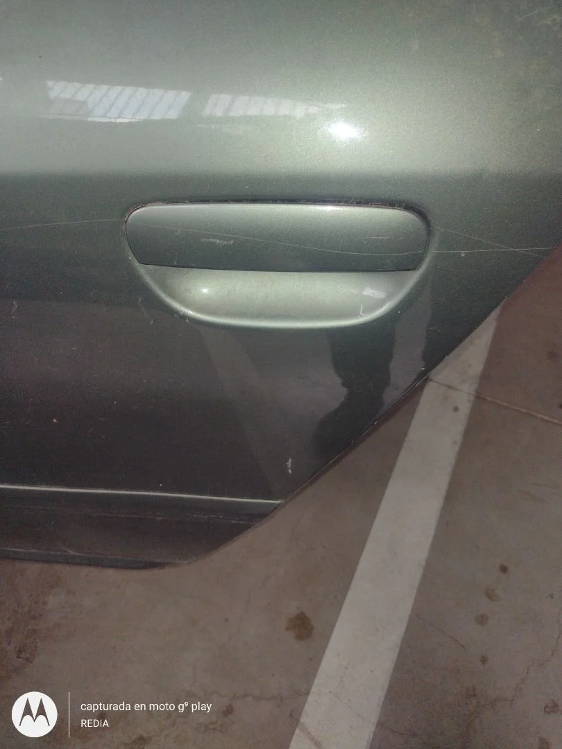 Foto de MANETA EXTERIOR TRASERA IZQUIERDA AUDI A6 BERLINA (4B2) 1.9 TDI (131 CV / 96 KW)