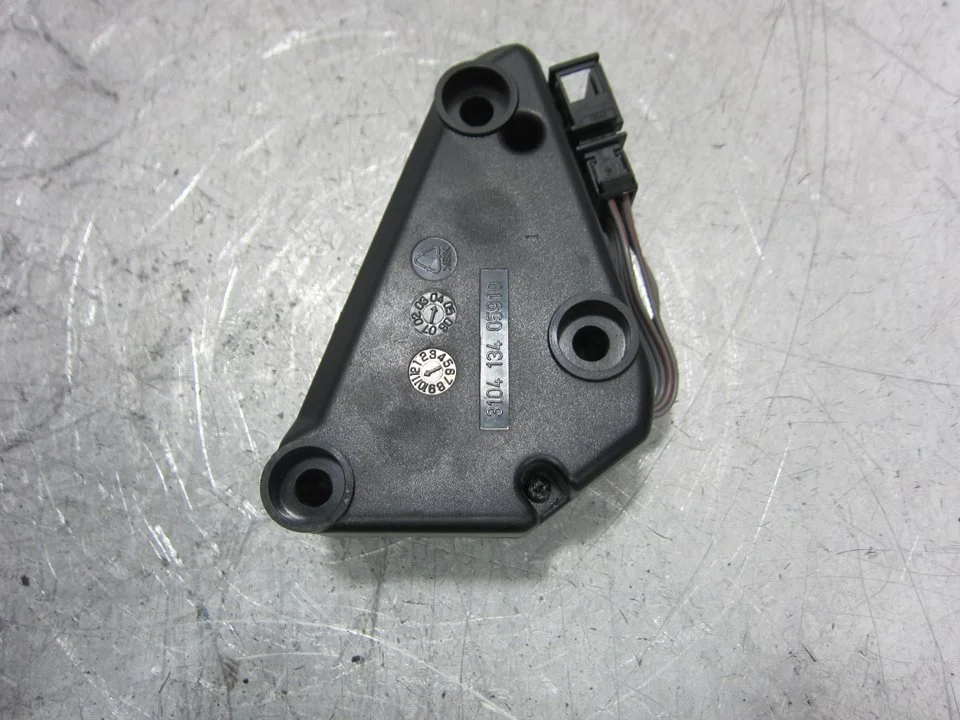 Foto de MODULO ELECTRONICO VOLKSWAGEN GOLF V (1K1)(10.2003) referencia 1K0035463D