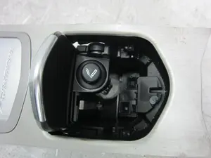 Foto de CENICERO PORSCHE PANAMERA (TIPO 970) referencia 97055335100FFF foto 2