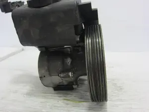 Foto de BOMBA DIRECCION PEUGEOT 206 + 1.1 (60 CV / 44 KW) referencia 9637058480 foto 5
