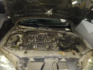 Foto de PANEL FRONTAL FORD MONDEO BERLINA (GE) 2.0 TDCi CAT (131 CV / 96 KW)