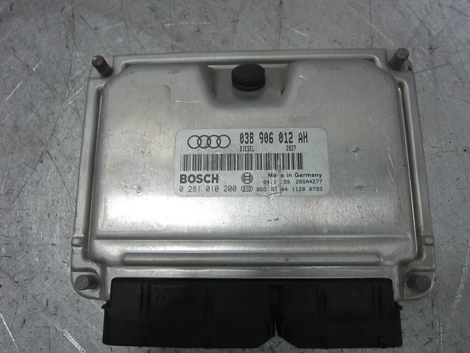 Foto de CENTRALITA MOTOR UCE AUDI A4 AVANT (B5) referencia 038906012AH