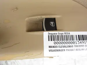 Foto de MANDO ELEVALUNAS TRASERO DERECHO VOLKSWAGEN PASSAT BERLINA (3C2) 2.0 TDI (140 CV / 103 KW) foto 2