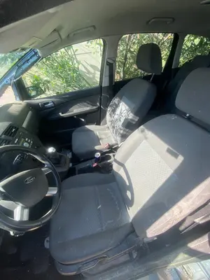 Foto de JUEGO ASIENTOS COMPLETO FORD FOCUS C-MAX (CAP)(2003) 1.6 TDCi CAT (109 CV / 80 KW) foto 2