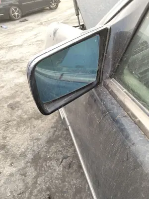 Foto de RETROVISOR IZQUIERDO MERCEDES-BENZ CLASE E (BM 210) BERLINA 3.0 Diesel CAT (136 CV / 100 KW) foto 3