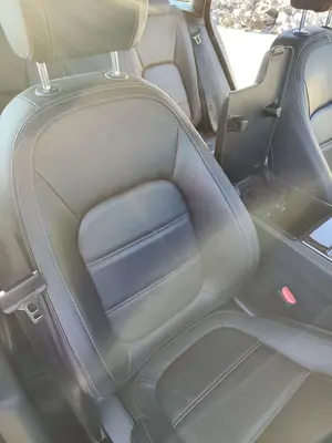 Foto de ASIENTO DELANTERO DERECHO JAGUAR F-PACE 3.0 V6 Diesel CAT (301 CV / 221 KW) foto 2