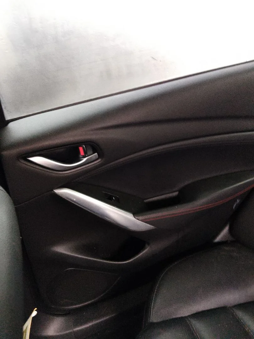 Foto de CERRADURA PUERTA TRASERA DERECHA MAZDA 6 BERLINA (GJ) 2.2 Turbodiesel CAT (175 CV / 129 KW) referencia GHK172310