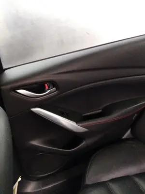 Foto de CERRADURA PUERTA TRASERA DERECHA MAZDA 6 BERLINA (GJ) 2.2 Turbodiesel CAT (175 CV / 129 KW) referencia GHK172310