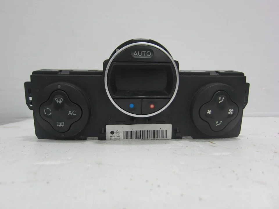 Foto de NO IDENTIFICADO RENAULT CLIO III 1.5 dCi Diesel (106 CV / 78 KW) referencia 8200296683