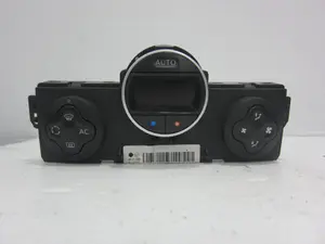 Foto de NO IDENTIFICADO RENAULT CLIO III 1.5 dCi Diesel (106 CV / 78 KW) referencia 8200296683