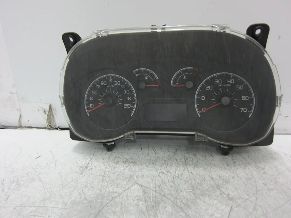 Foto de CUADRO INSTRUMENTOS CITROEN NEMO 1.4 (73 CV / 54 KW) referencia 503002183013