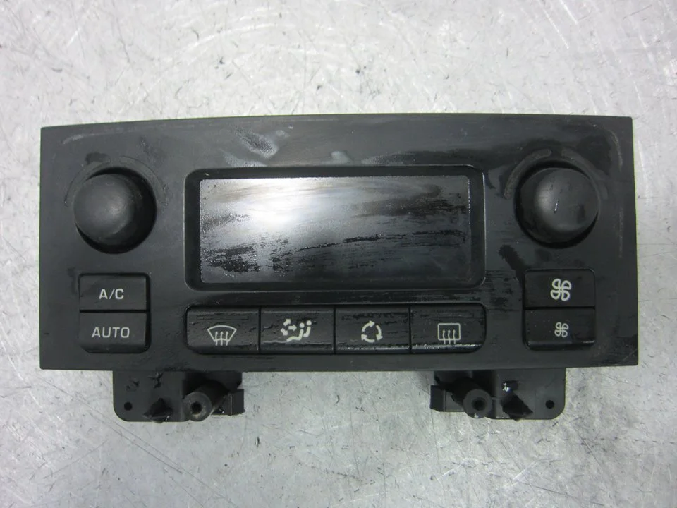 Foto de MANDO CALEFACCION / AIRE ACONDICIONADO PEUGEOT 307 BERLINA (S2) 1.6 16V HDi (90 CV / 66 KW) referencia 9646627977