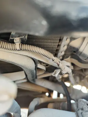 Foto de RADIADOR AGUA OPEL CORSA C 1.7 16V DI CAT (Y 17 DTL / LK8) (65 CV / 48 KW) referencia 95513832