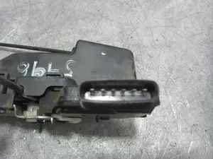 Foto de CERRADURA PUERTA DELANTERA IZQUIERDA KIA CARENS (UN) 2.0 CRDi (140 CV / 103 KW) referencia A045777 foto 3