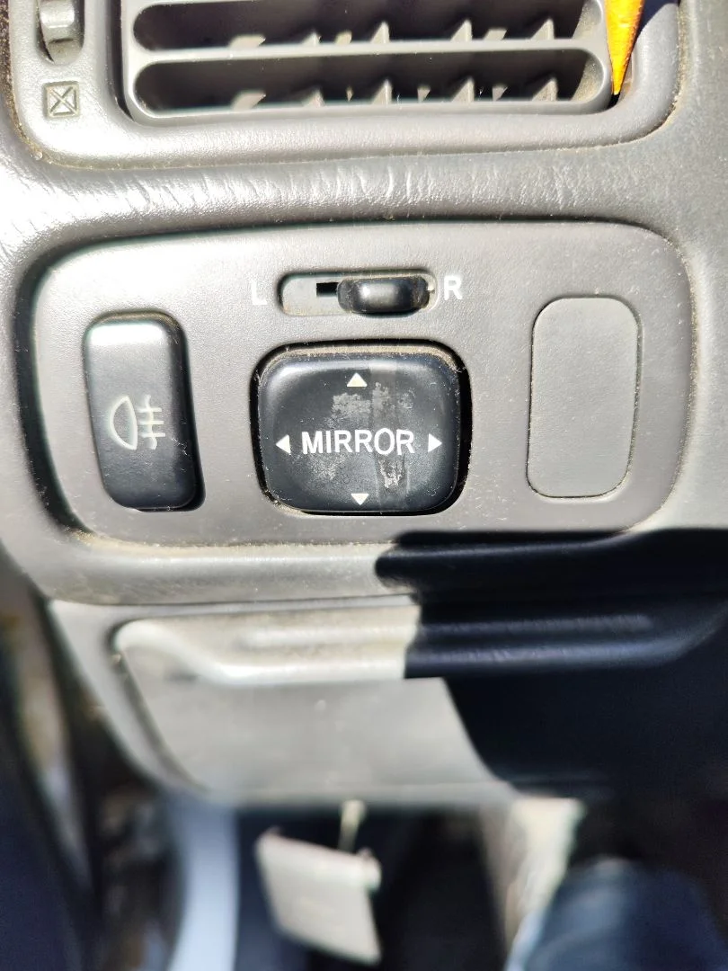 Foto de MANDO RETROVISOR TOYOTA COROLLA (E11) 2.0 Turbodiesel CAT (90 CV / 66 KW)
