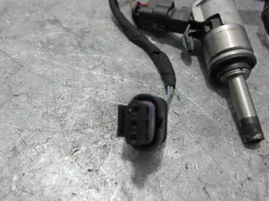 Foto de NO IDENTIFICADO PORSCHE MACAN (95BA) referencia 06L971824H foto 4