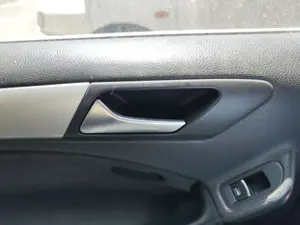 Foto de MANETA INTERIOR TRASERA IZQUIERDA VOLKSWAGEN GOLF VI (5K1)(10.2008) 2.0 TDI (110 CV / 81 KW)
