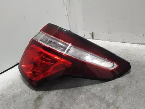 Foto de PILOTO TRASERO DERECHO CITROEN C4 PICASSO 1.6 HDi FAP (112 CV / 82 KW) referencia 9673164780 foto 2