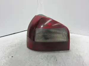 Foto de PILOTO TRASERO IZQUIERDO AUDI A3 (8L) 1.9 TDI (131 CV / 96 KW) referencia 8L0945095B
