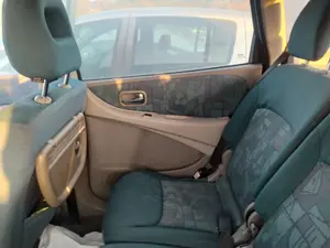 Foto de GUARNECIDO PUERTA TRASERA DERECHA NISSAN ALMERA TINO (V10M) 2.2 dCi Diesel CAT (112 CV / 82 KW) referencia 82900BU700