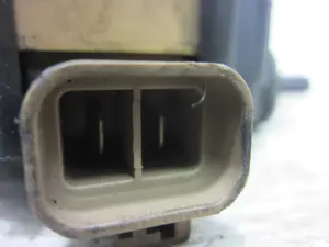 Foto de ALTERNADOR NISSAN MICRA (K12E) referencia 23100AX600 foto 3