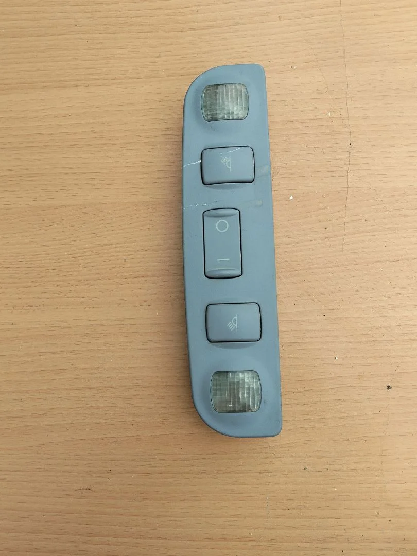 Foto de LUZ INTERIOR AUDI A3 (8L) referencia 8K4947111