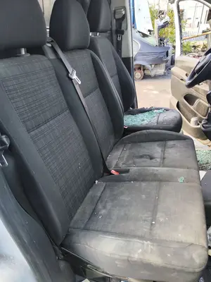 Foto de ASIENTO DELANTERO DERECHO MERCEDES-BENZ VITO FURGÓN (447) 1.6 CDI CAT (114 CV / 84 KW) foto 2