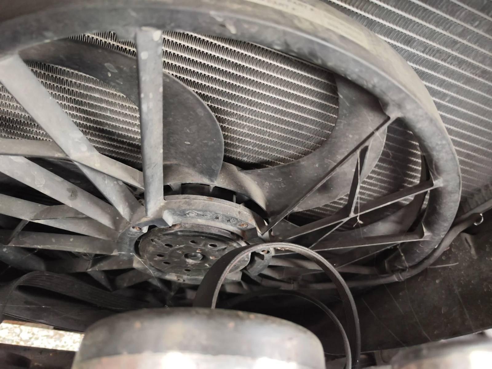Foto de ELECTROVENTILADOR JEEP GRAND CHEROKEE (WJ/WG) 4.0 CAT (190 CV / 140 KW)