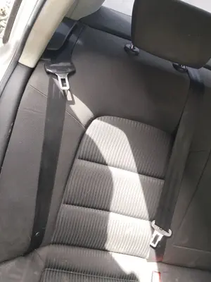 Foto de CINTURON SEGURIDAD TRASERO DERECHO AUDI A4 BERLINA (8K2) 2.0 16V TDI (143 CV / 105 KW)