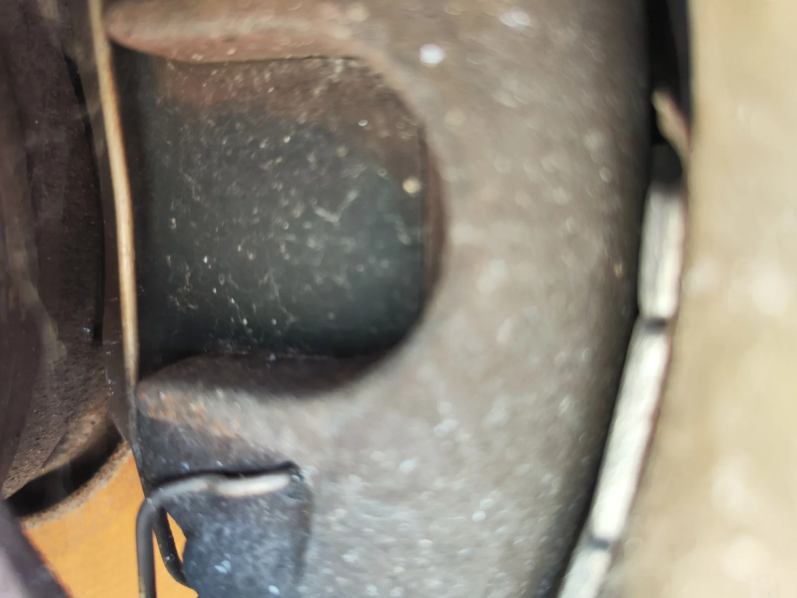 Foto de PINZA DE FRENO DELANTERA IZQUIERDA VOLKSWAGEN PASSAT BERLINA (3B2) 1.9 TDI (116 CV / 85 KW) referencia 8E0615123A