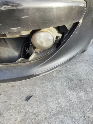 Foto de FARO ANTINIEBLA IZQUIERDO SEAT ALTEA (5P1) 1.9 TDI (105 CV / 77 KW) referencia 6J0941701B